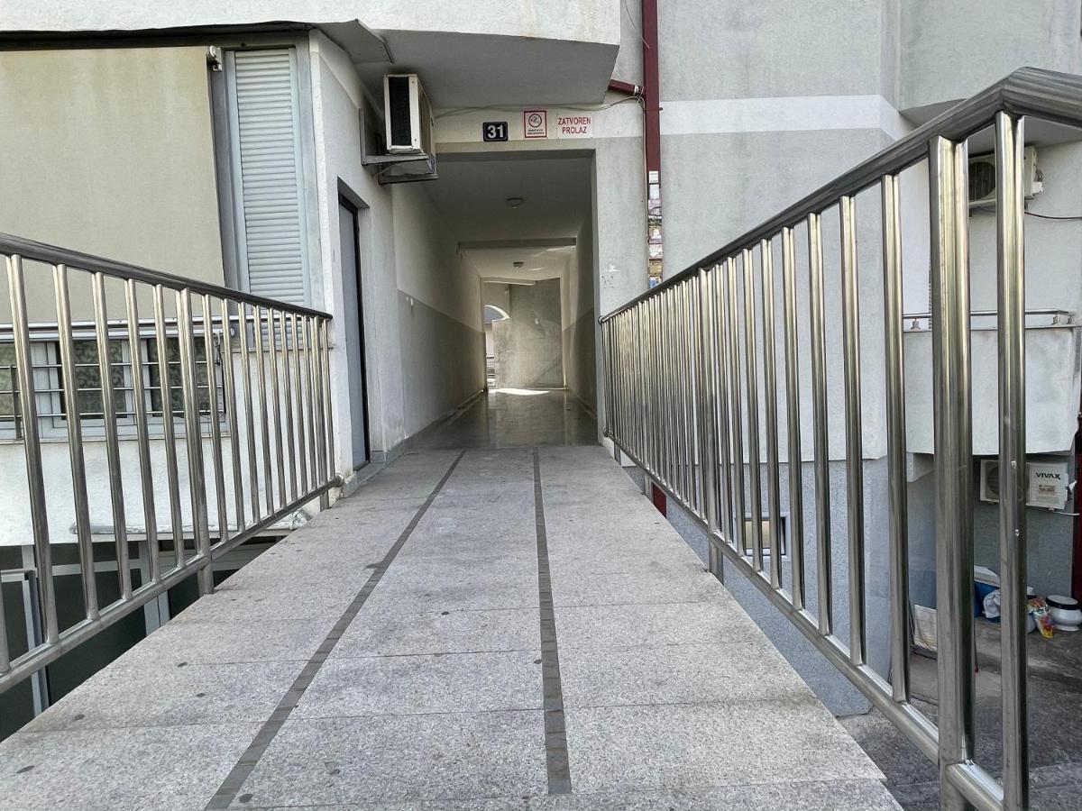 Apartments Zevs ブドヴァ エクステリア 写真
