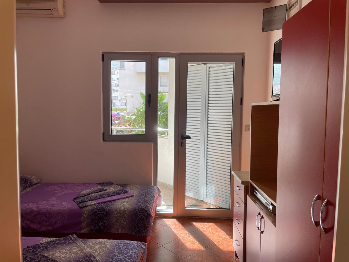Apartments Zevs ブドヴァ エクステリア 写真